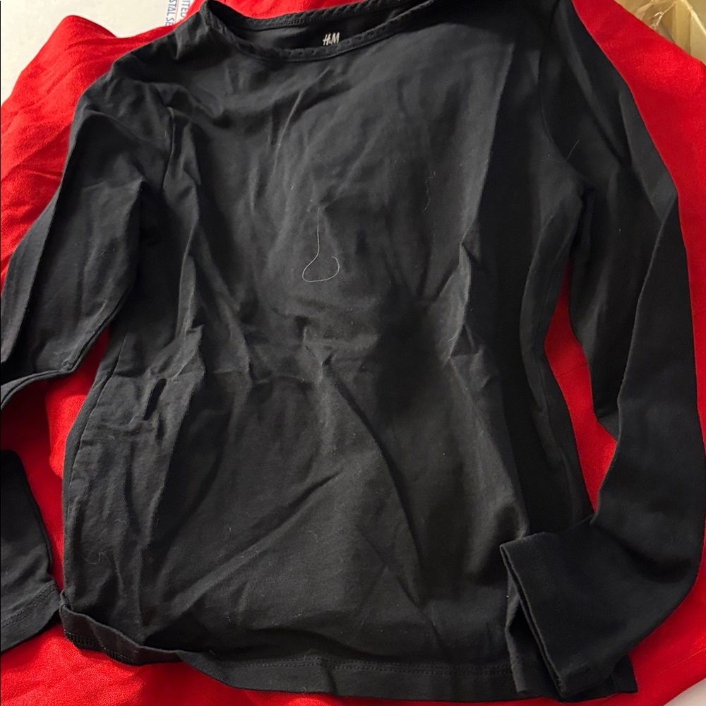H&M girls Long Sleeve Black Tee 6x/7